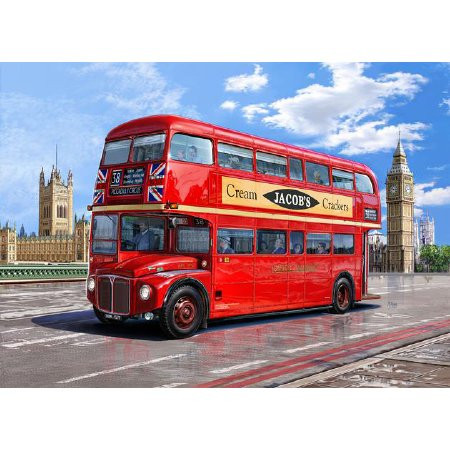 Revell London Bus  1:24 makett busz (07651)