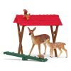 Schleich 42658 Erdei állatok etetése játékszett